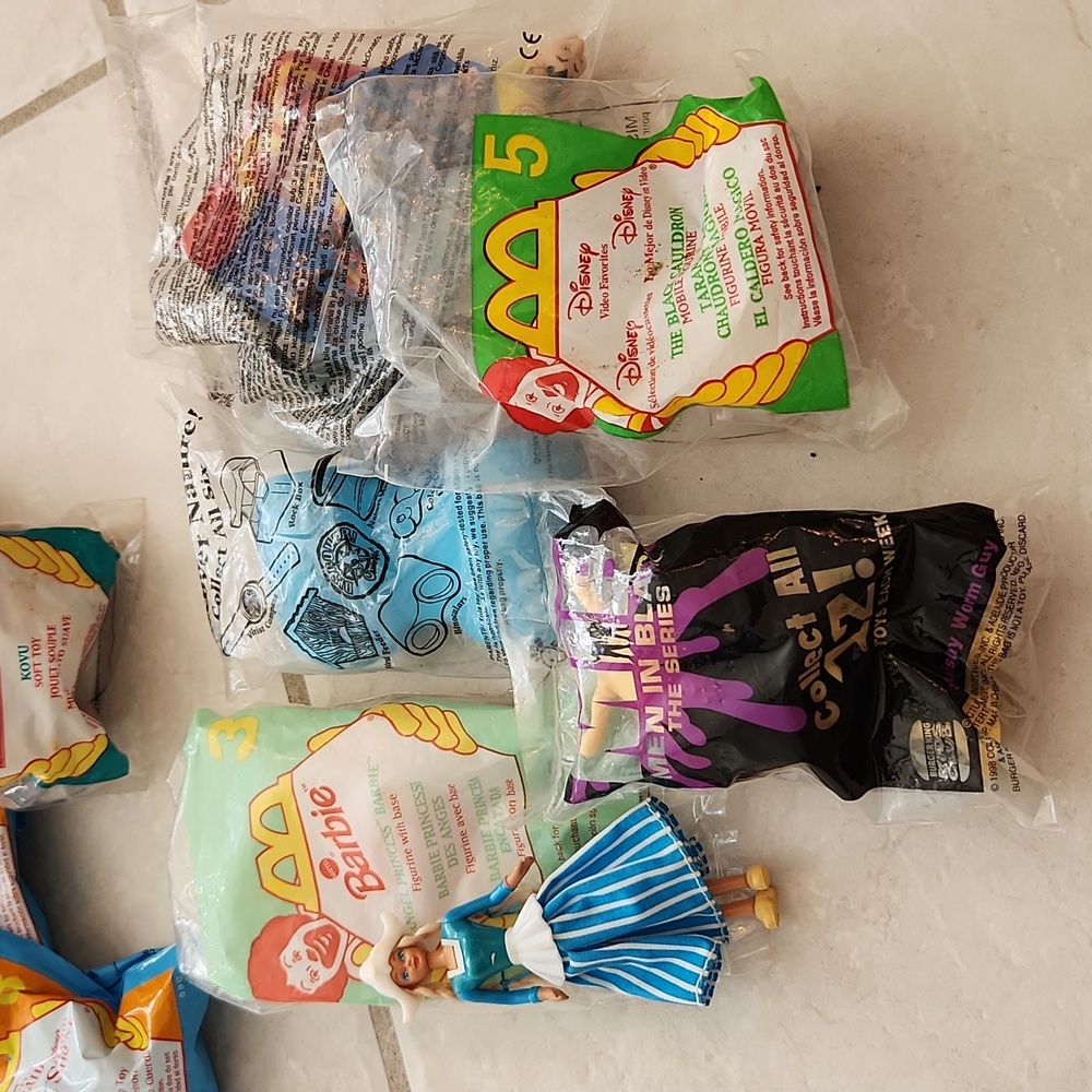 Vtg 32 Happy Meal Toys Late 1990s McDonald's Burger King Taco Bell Chick-fil-A - Picture 6 of 9